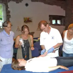 Injektionstechniken (Groß) Injektionstechniken in der Ausbildung